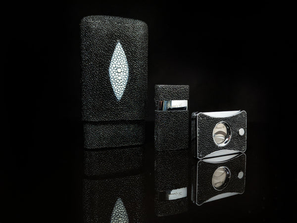 Brizard and Co Stingray Cigar Holder with cutter and lighter NIB