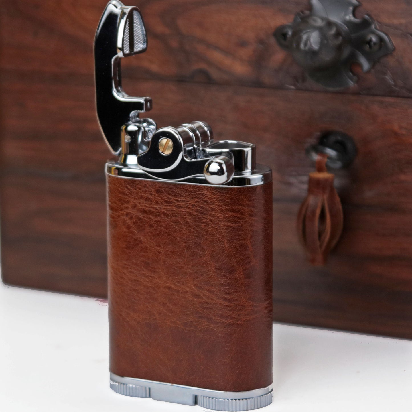 Brizard and Co Gatsby Table Lighter - Antique Saddle Leather