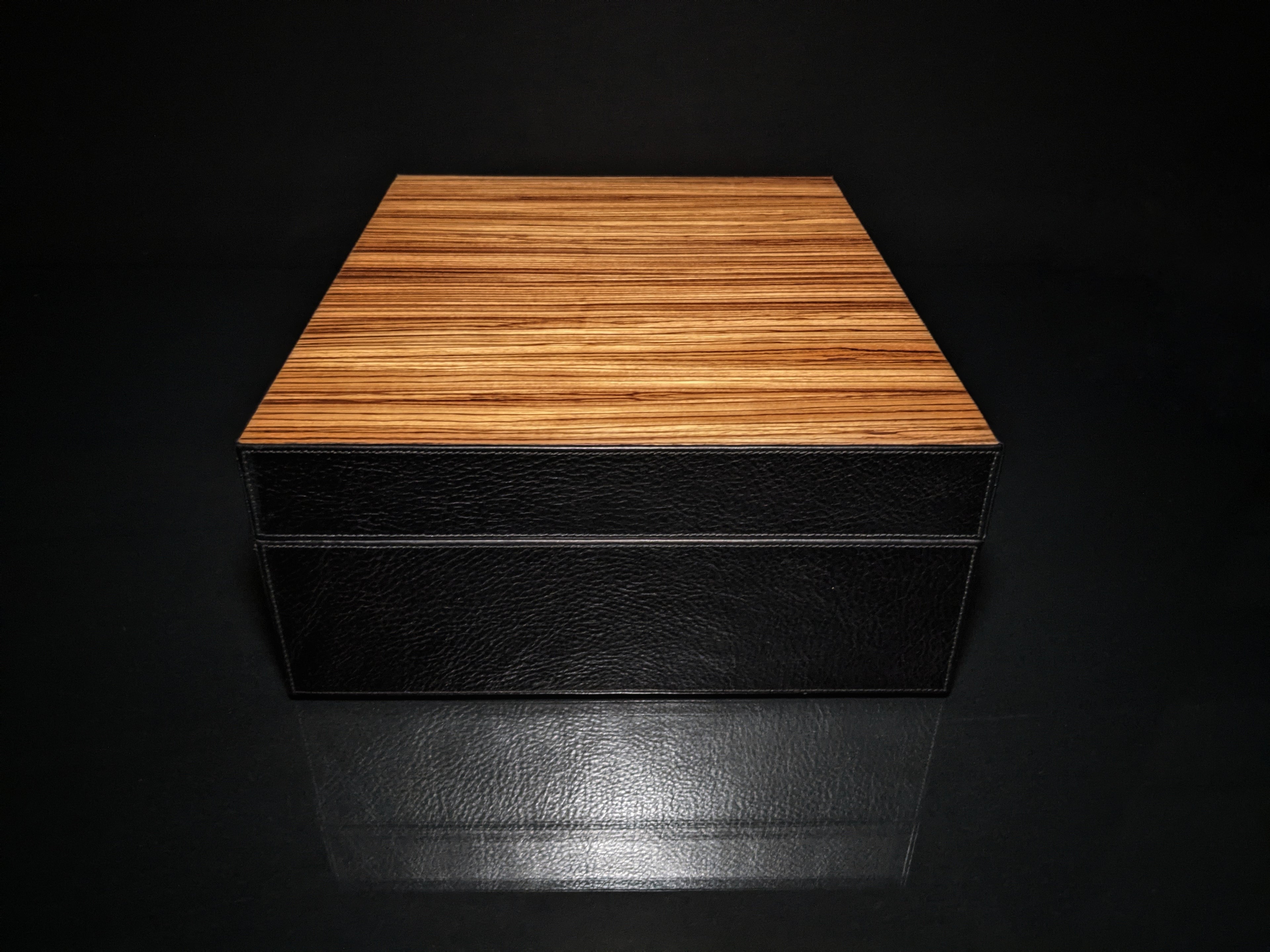 Brizard & Co - "Airflow" Cigar Humidor - Sunrise Black and Zebrawood 60 / 70 Count