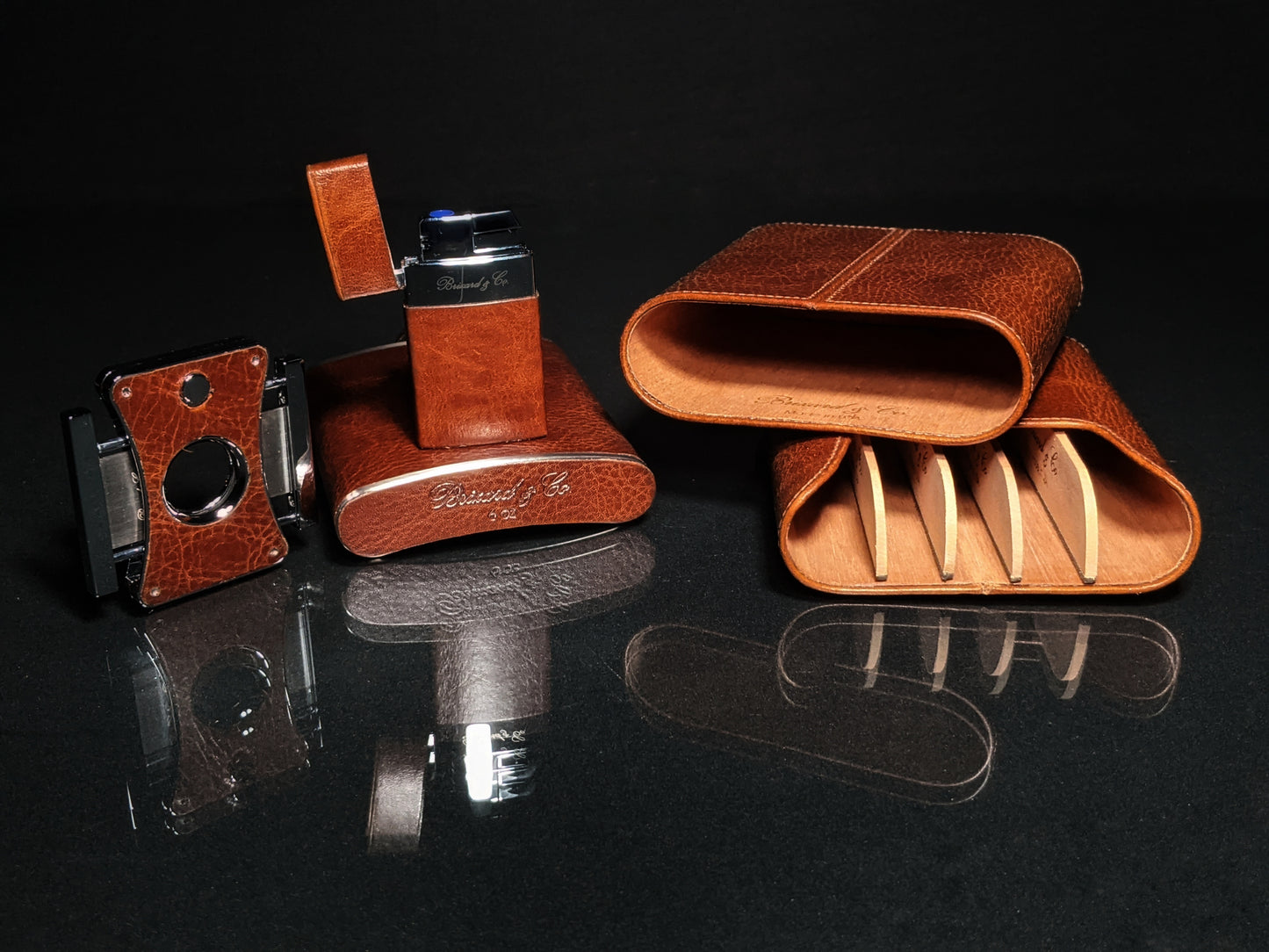 Brizard & Co. Havana Traveler - Antique Saddle Leather with cutter and lighter