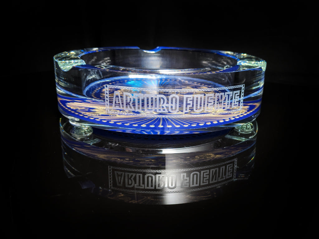 Arturo Fuente custom heavy clear glass ashtray. NIB 7 7/8" Diameter