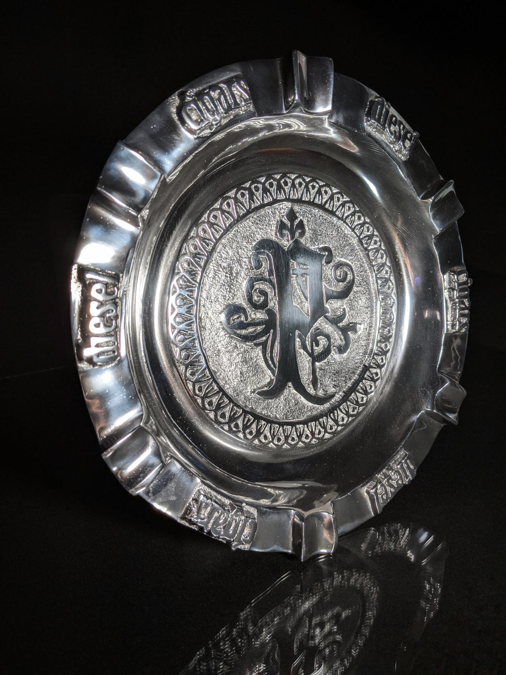 Drew Estates Polished Pewter 9 " cigar ashtray with 5 slots for your cigars