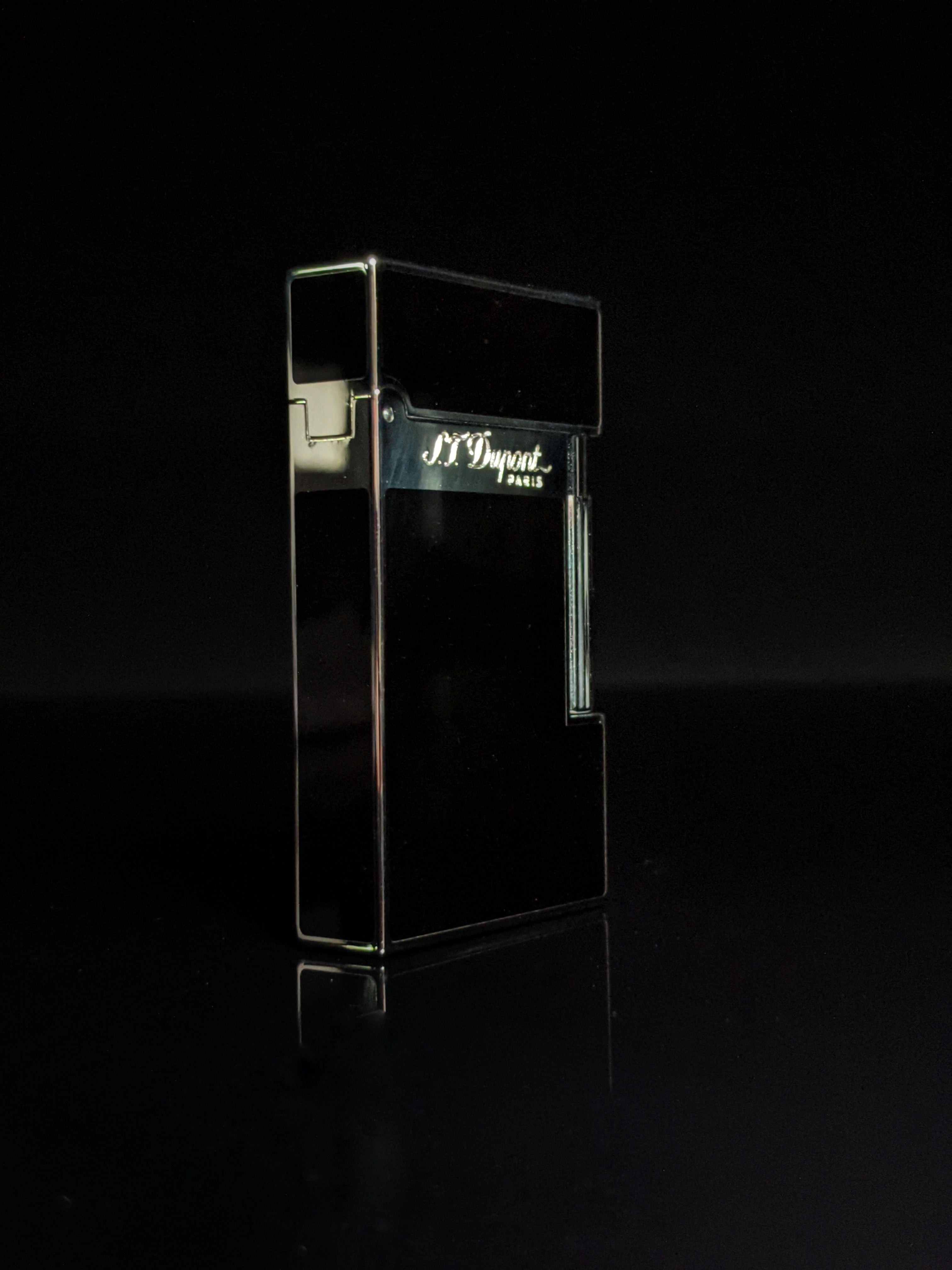 ST Dupont Black Lacquer L2 Lighter Model # 016296