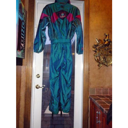 Spyder Ski Suit made with Gore-Tex machine wash in good condition