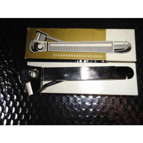 Zigarrenabscheider Chrome cigar cutter in the original box
