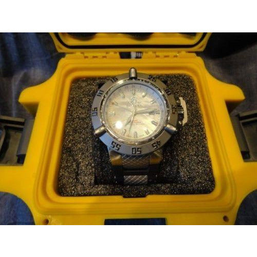 Invicta watch preowned Model No. 0737 comes with invicta case  with papers