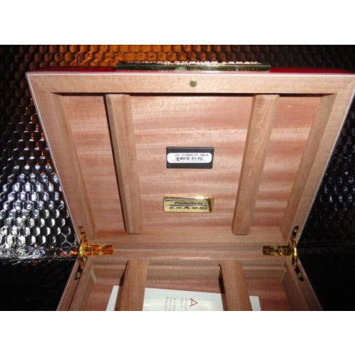 Fuente Opus X 20th Anniversary Travel Humidor in Red
