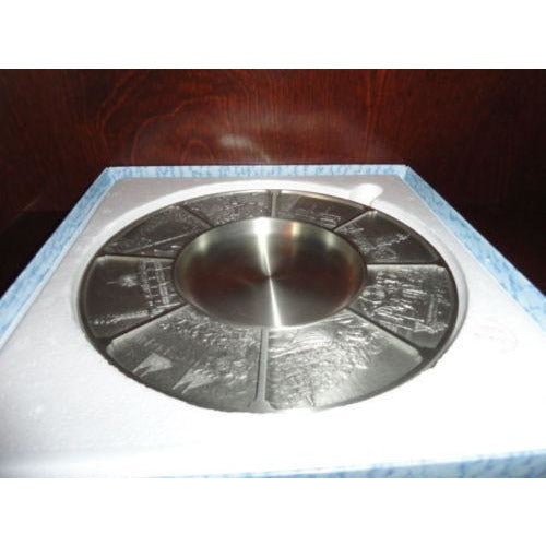 Royal Selangor Penang Pewter Plate 8" Diameter new in box with wooden stand