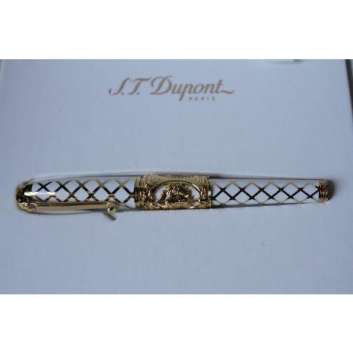 s.t.dupont ltd edition " Versailles" Fountain Pen in the  original box w papers