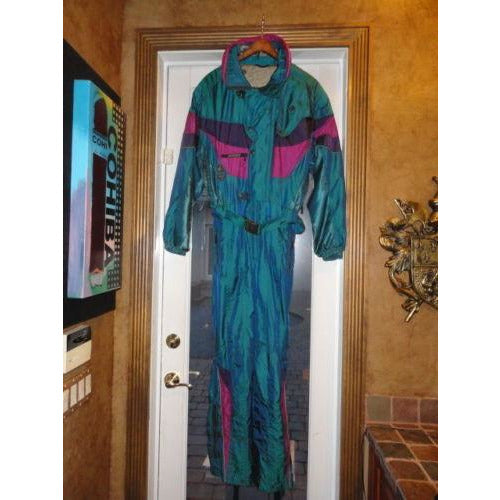Spyder Ski Suit made with Gore-Tex machine wash in good condition