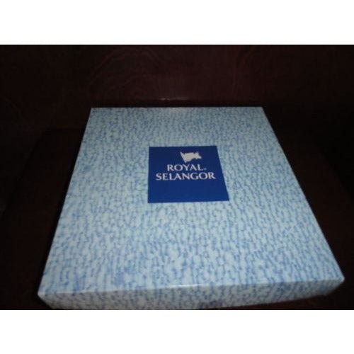 Royal Selangor Penang Pewter Plate 8" Diameter new in box with wooden stand