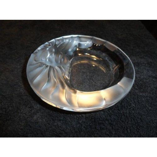 LALIQUE Tete De Lion Ashtray comes without the original box