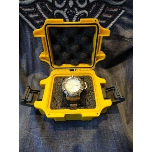Invicta watch preowned Model No. 0737 comes with invicta case  with papers