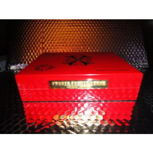 Fuente Opus X 20th Anniversary Travel Humidor in Red