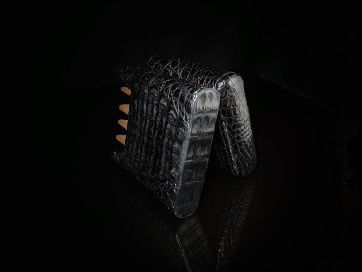Brizard and Co Black Caiman Aligator Golfers Case