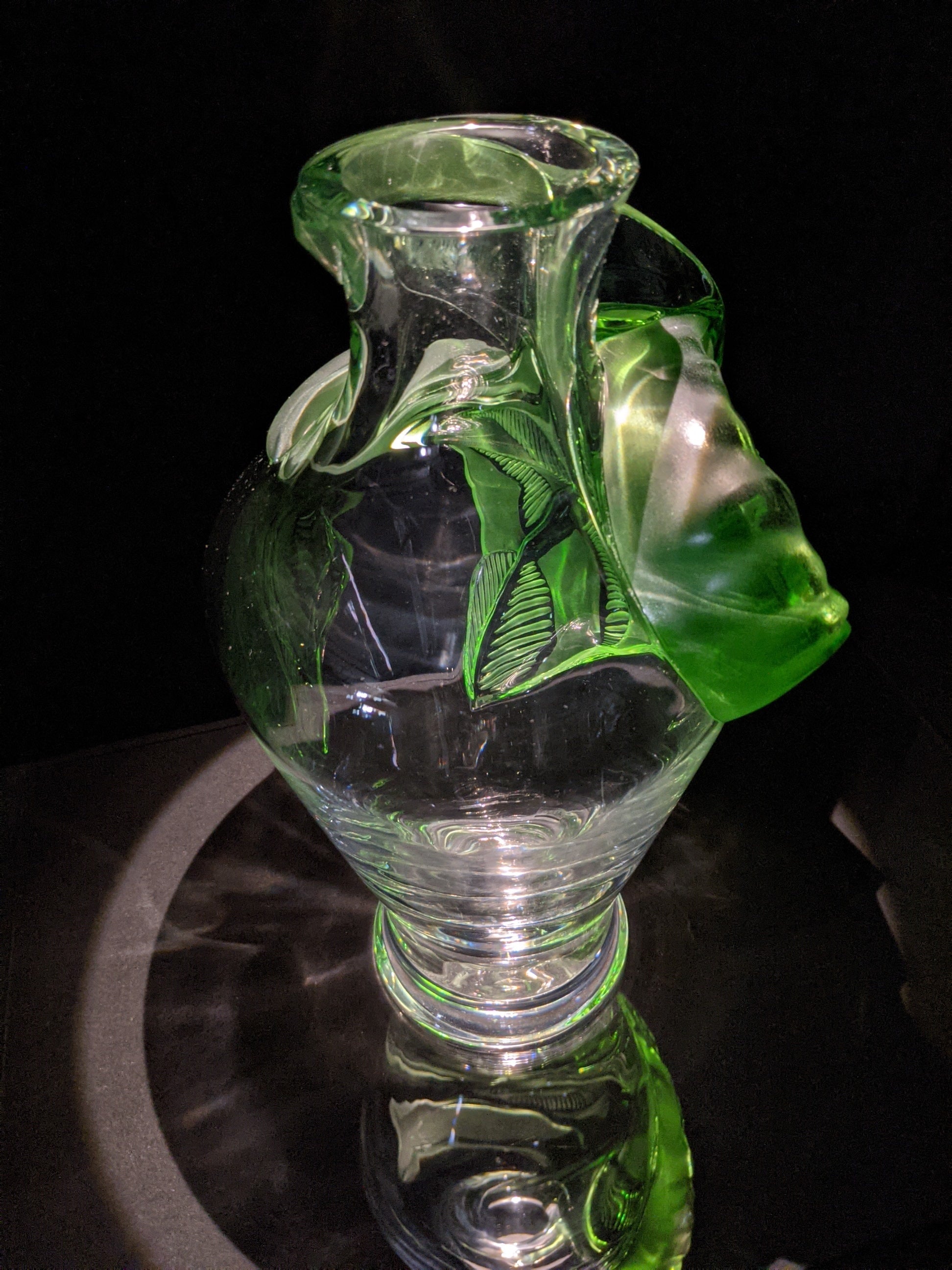 Lalique Tanega 14" Emerald Green Vase
