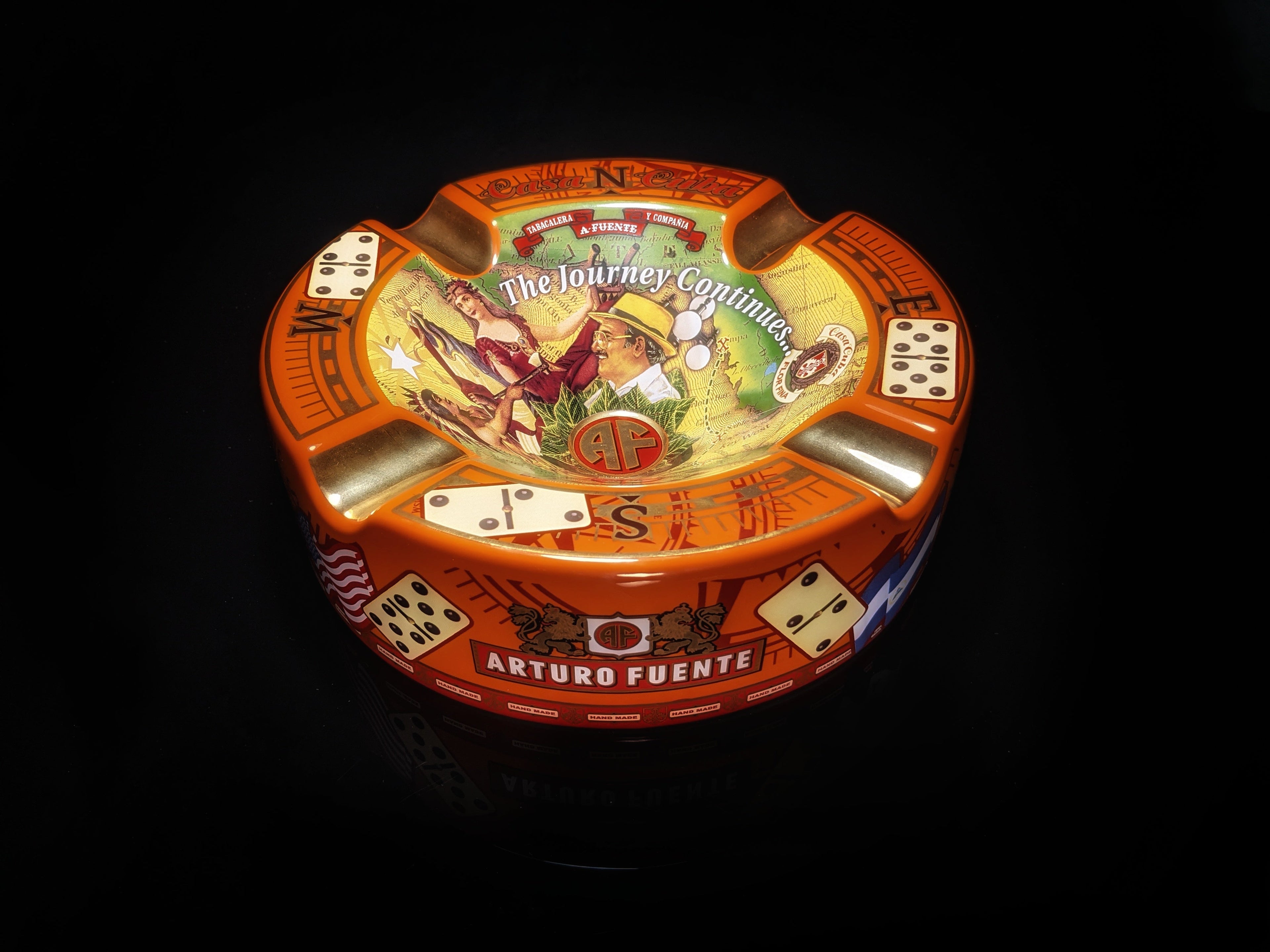 Fuente Casa Collection  Ashtray NIB.