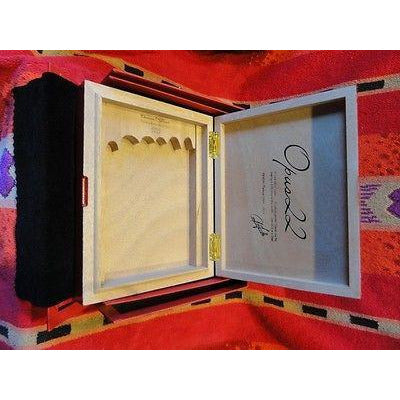 Fuente Opus 22 Ltd Red  Lacquer  traveler in  the original box only 375 made