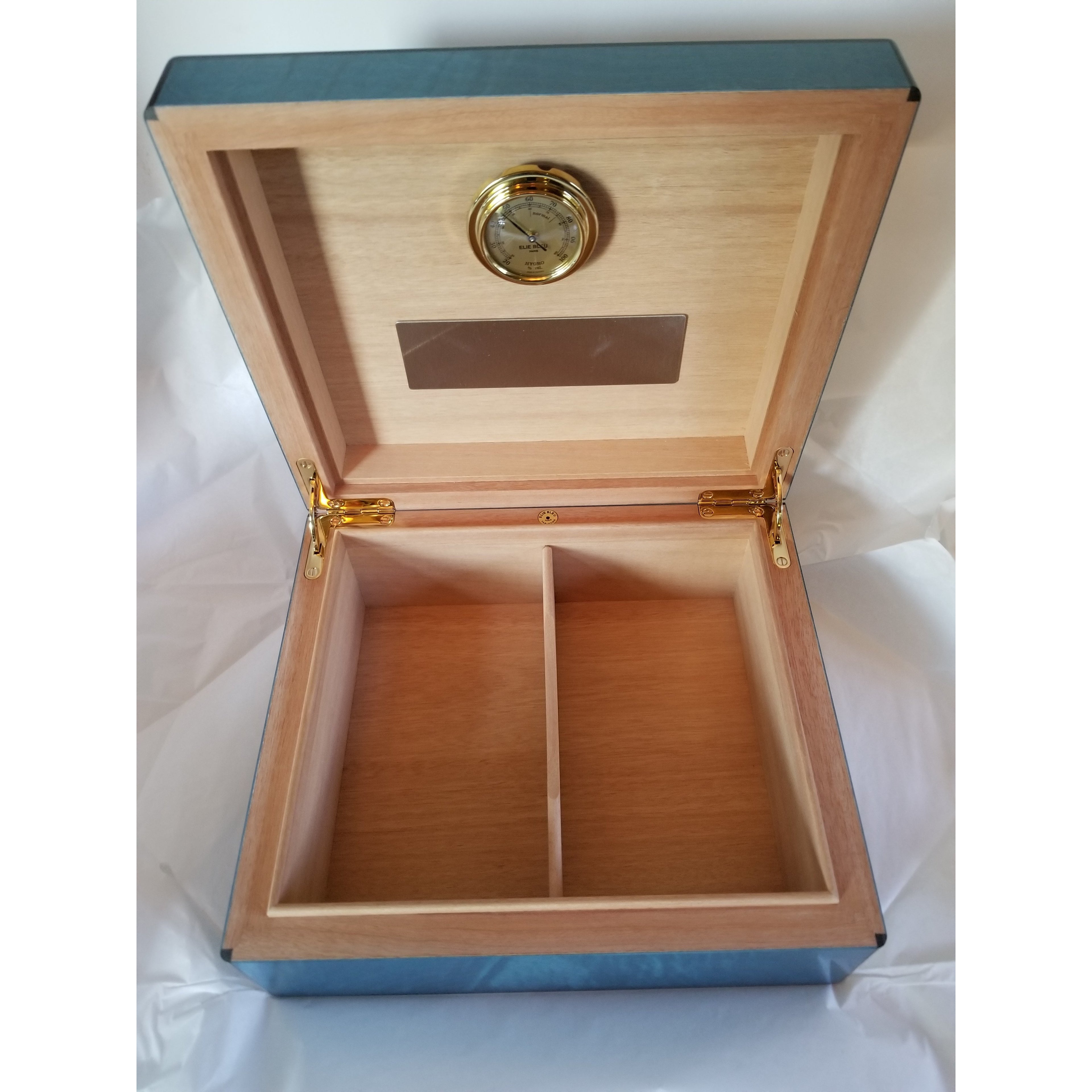 Elie bleu medals blue sycamore humidor 75 Count