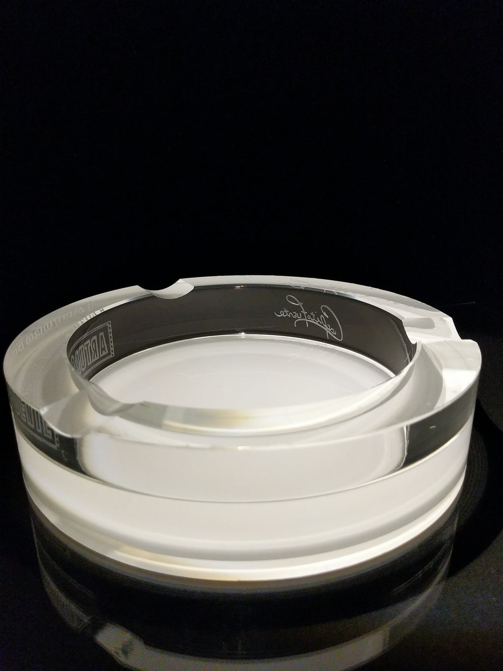 Arturo Fuente custom heavy clear glass ashtray. NIB 7 7/8" Diameter