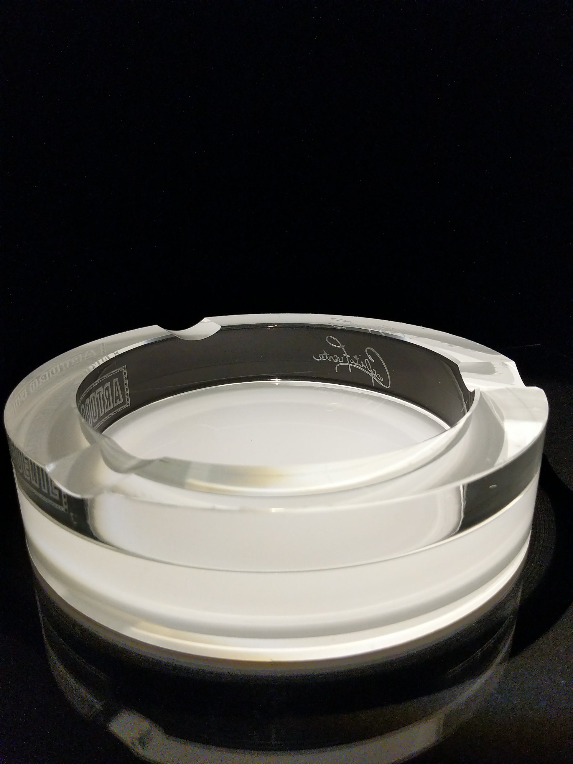 Arturo Fuente custom heavy clear glass ashtray. NIB 7 7/8" Diameter