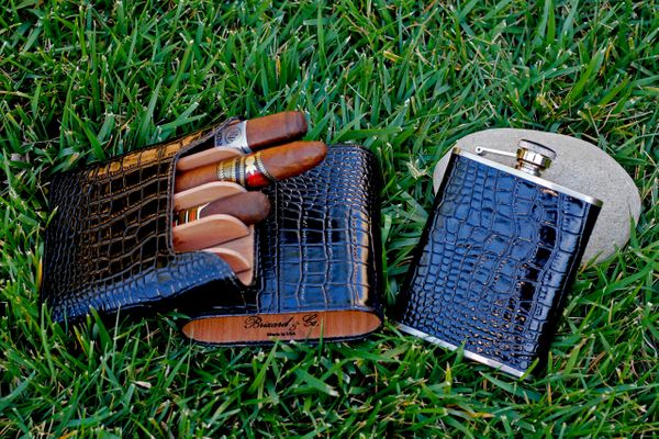 Brizard and Co. The 6 oz Flask - Croco Pattern Black