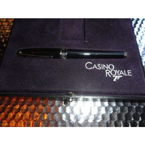S.T. DUPONT CASINO ROYALE FOUNTAIN PEN MEDIUM NIB