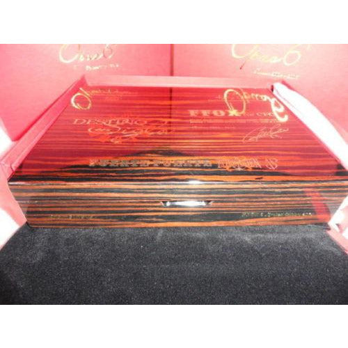 Fuente Opus 6 Ltd Macassar Lacquer traveler humidor