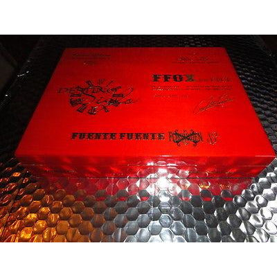 Fuente Opus 6 Ltd Red Lacquer traveler