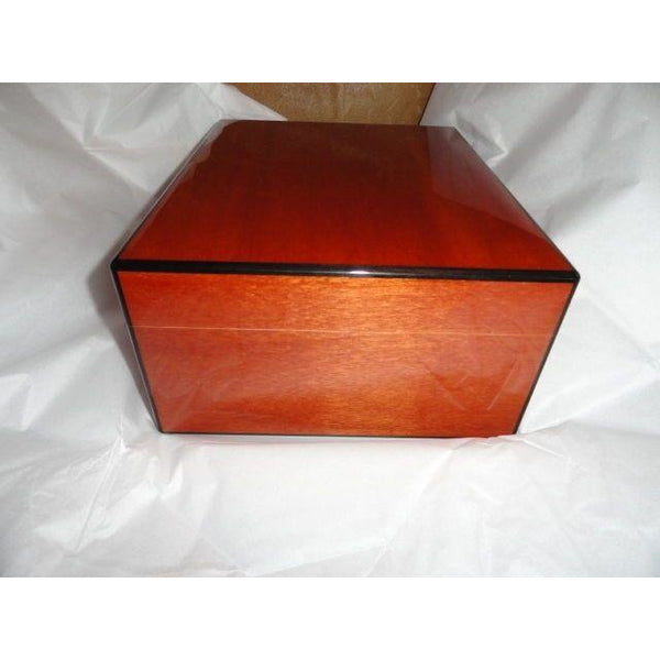 Elie Bleu Mahogany Humidor 100  Count new in original box