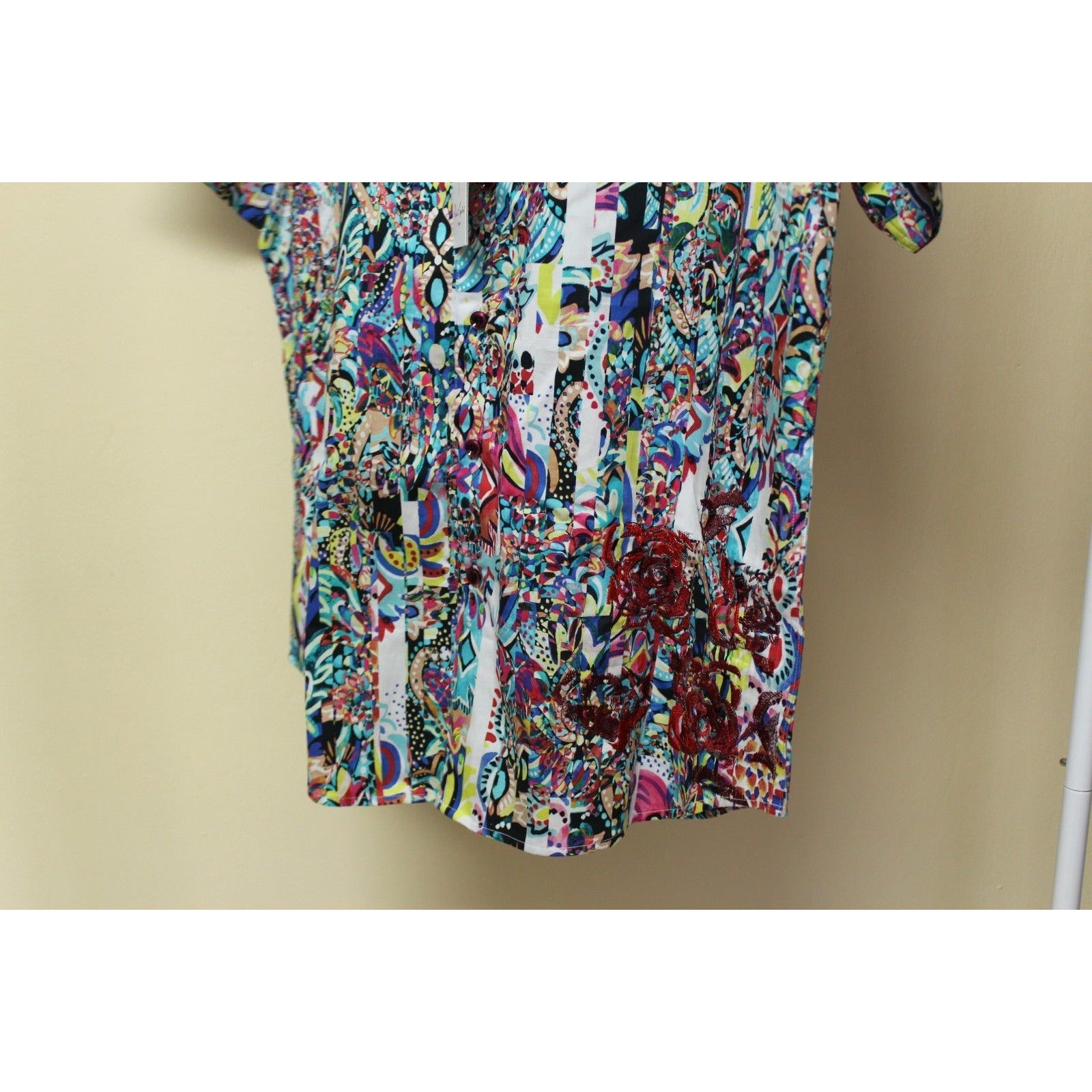 Robert Graham Psychedelic Collage Print Short Sleeve Shirt — Medium