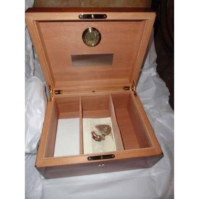 Elie Bleu Mahogany Humidor 100  Count new in original box