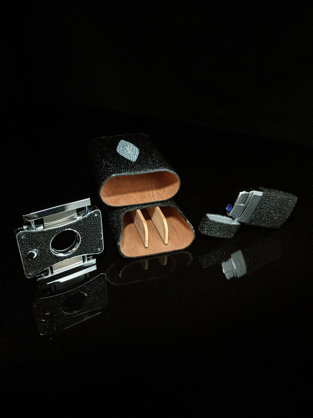 Brizard and Co. Stingray Cigar Case — with Matching Cutter & Lighter, New in Box