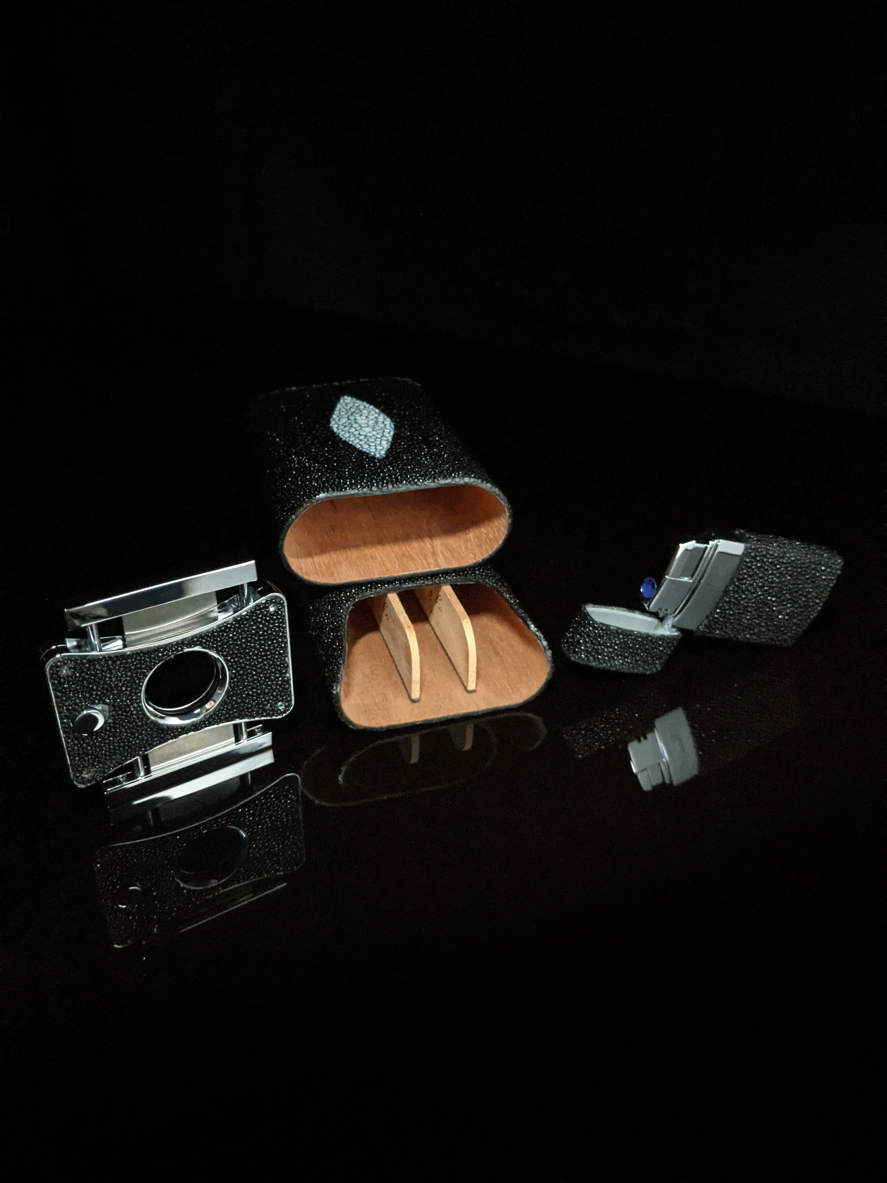 Brizard and Co. Stingray Cigar Case — with Matching Cutter & Lighter, New in Box