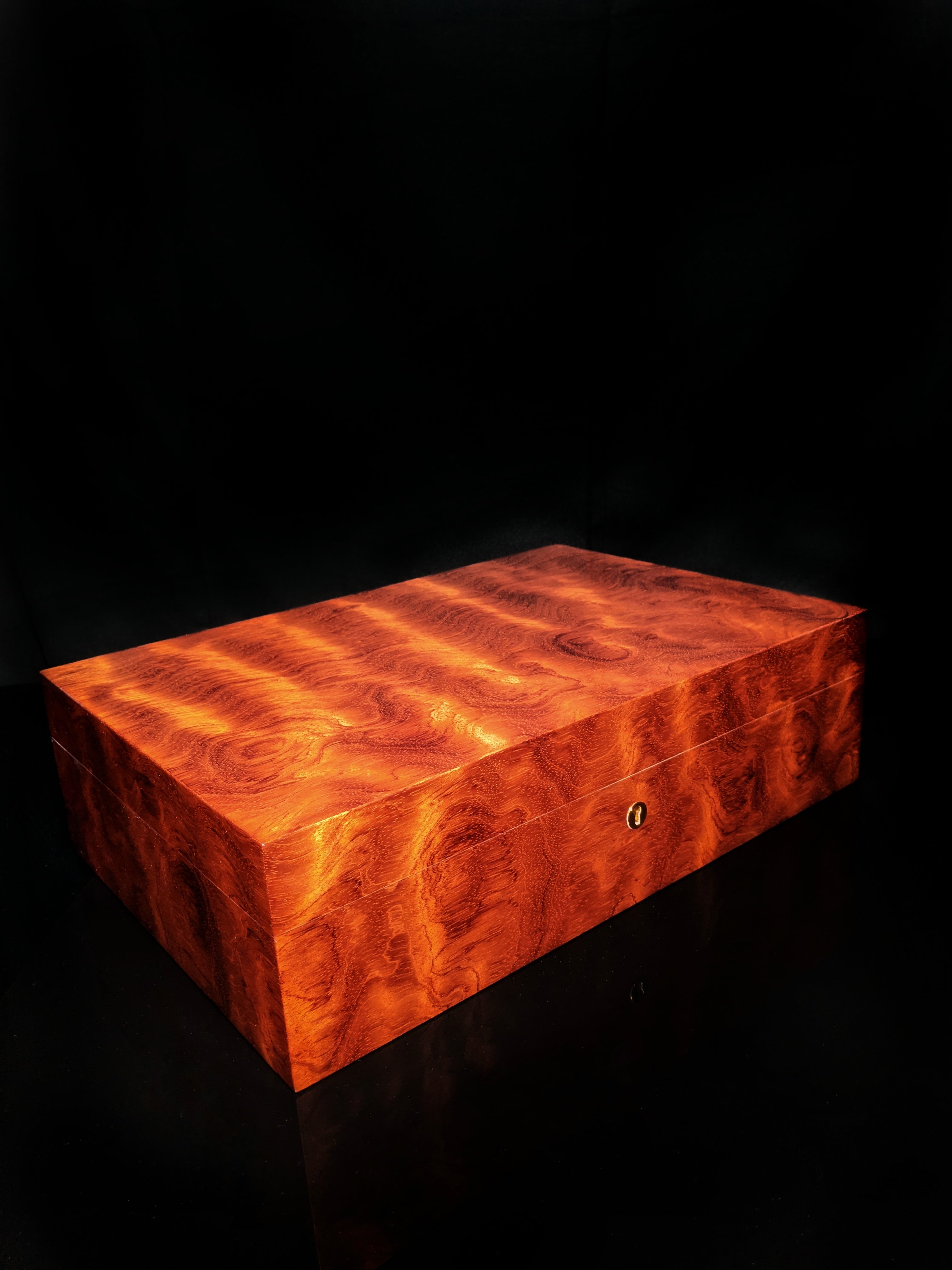 Elie Bleu Bubinga 110 ct humidor