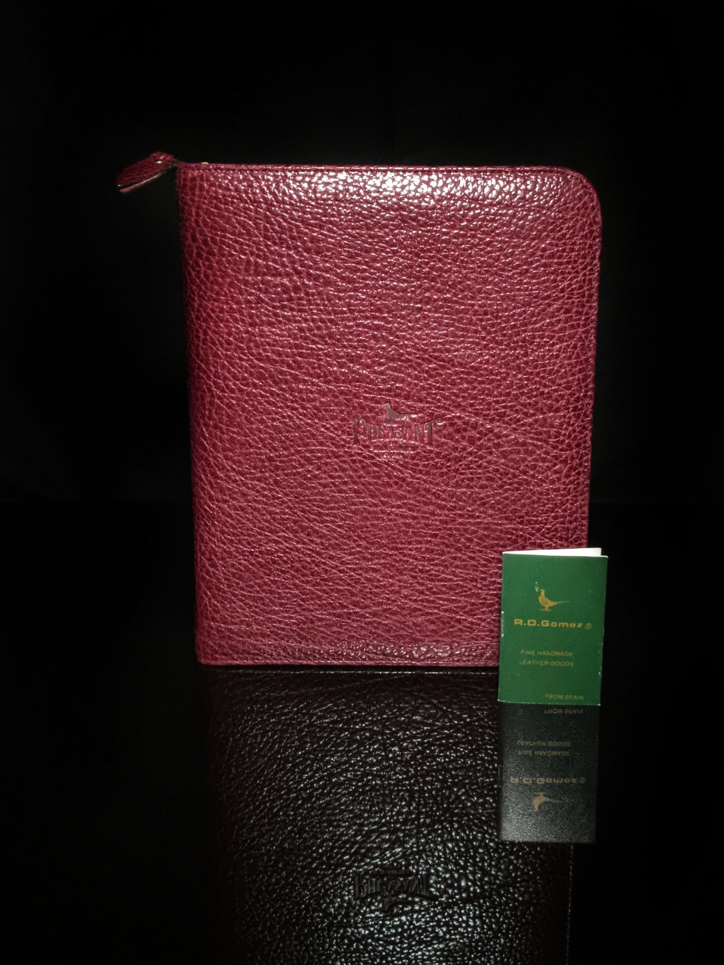 pheasant by R.D.Gomez made in Spain Bordeaux  Leather  Case NIB