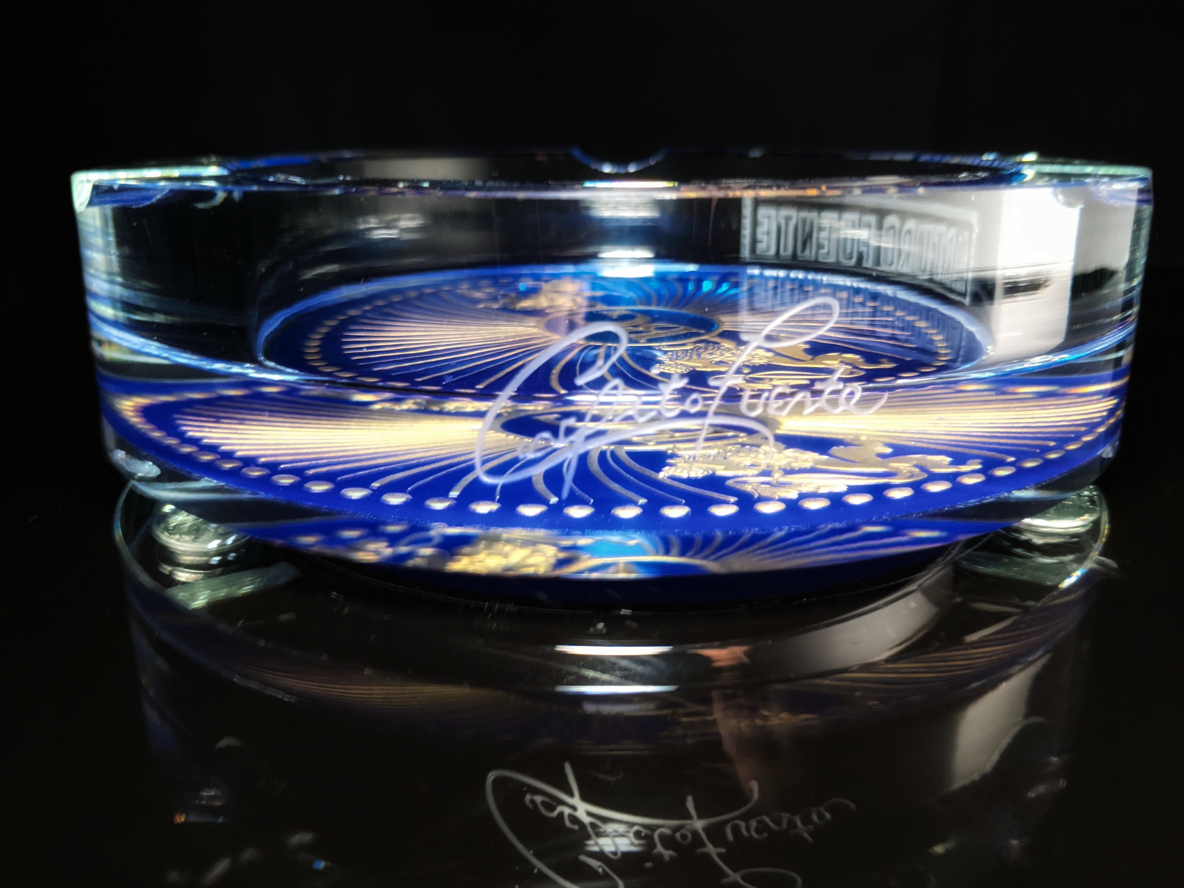 Arturo Fuente custom heavy clear glass ashtray. NIB 7 7/8" Diameter