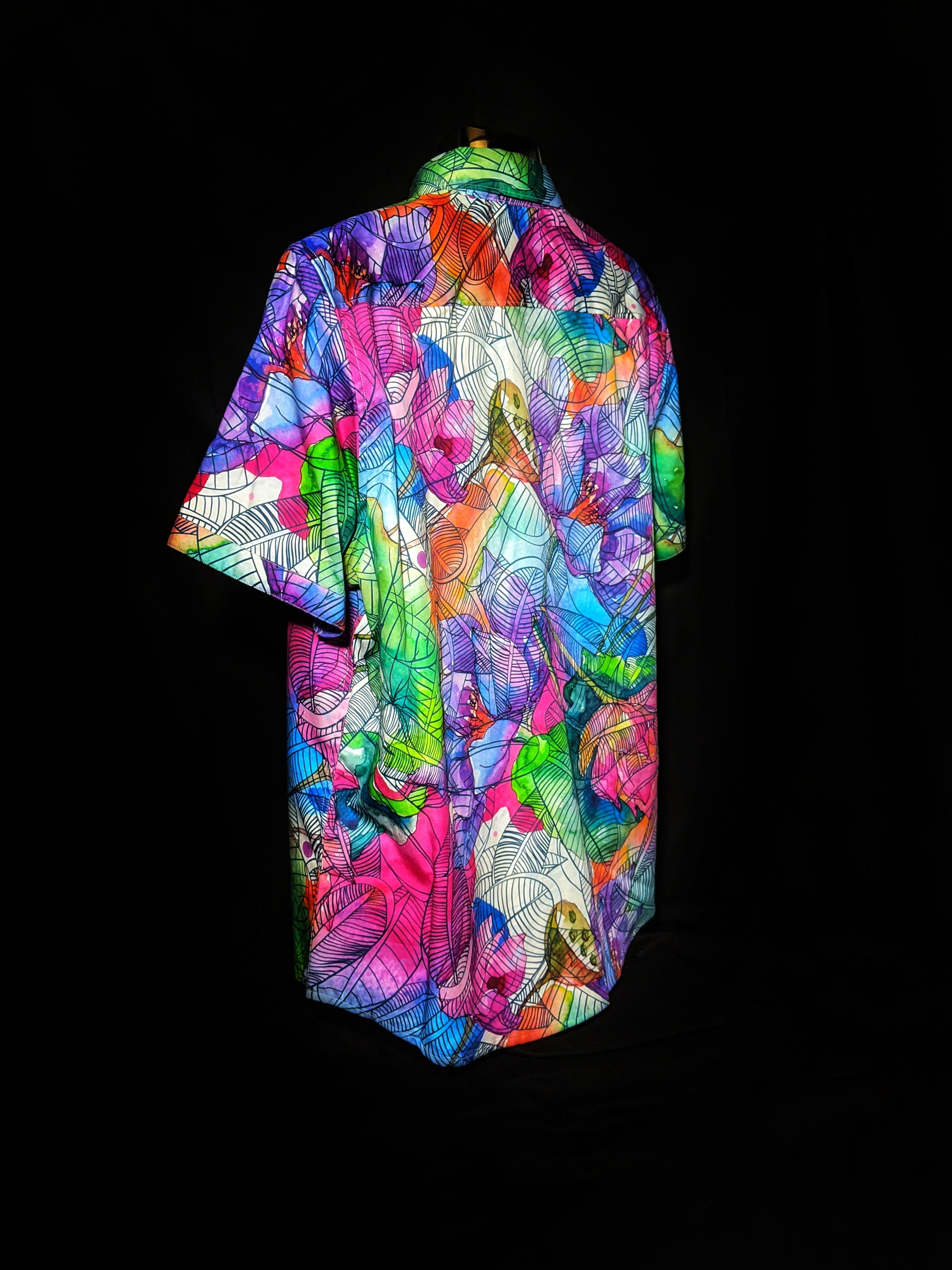 Robert Graham Rose Hill Short Sleeve Shirt Size Medium
