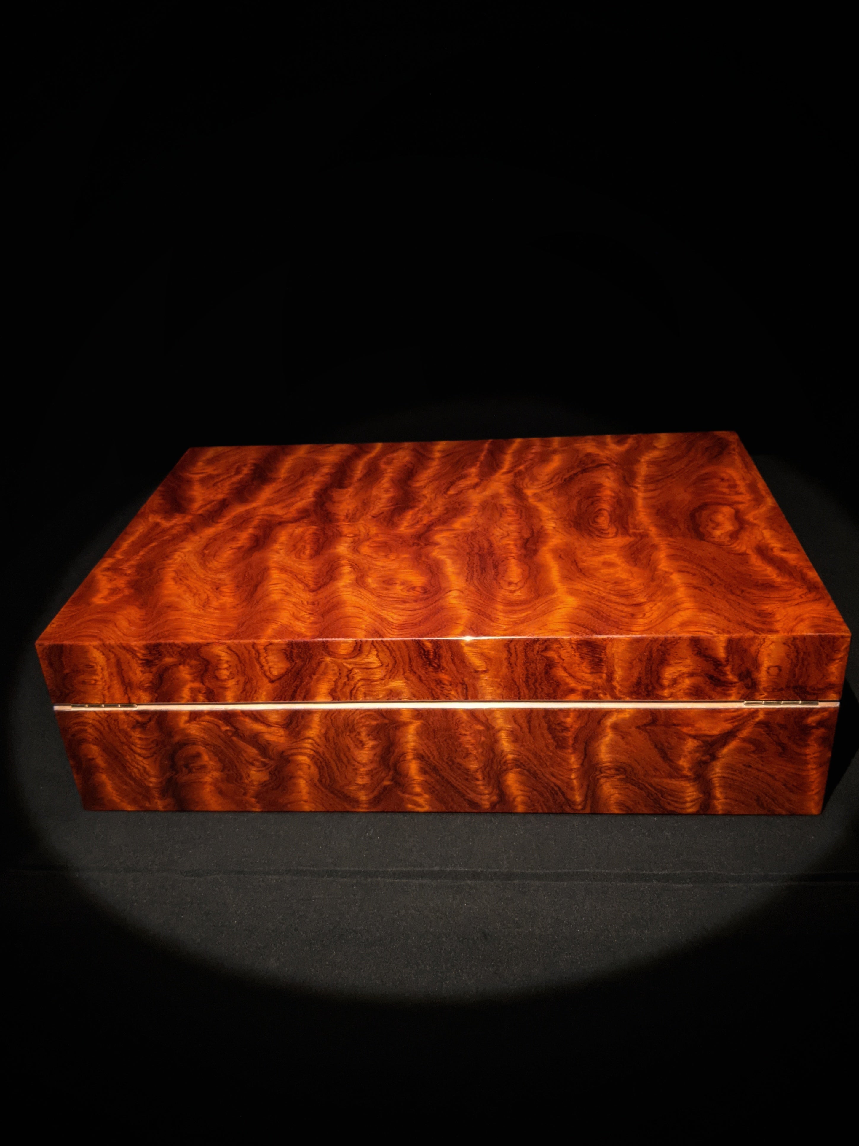 Elie Bleu Figured Bubinga Humidor 110 ct