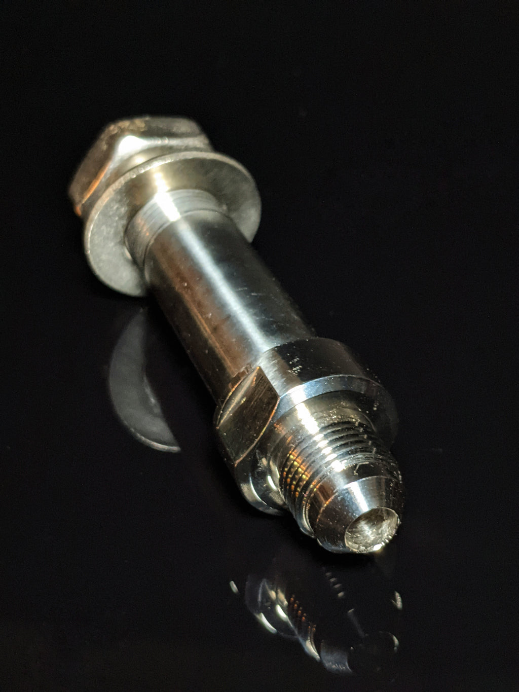 Marine Machine Thru Hull Fitting 3/8 FIP  to No 6 Flare