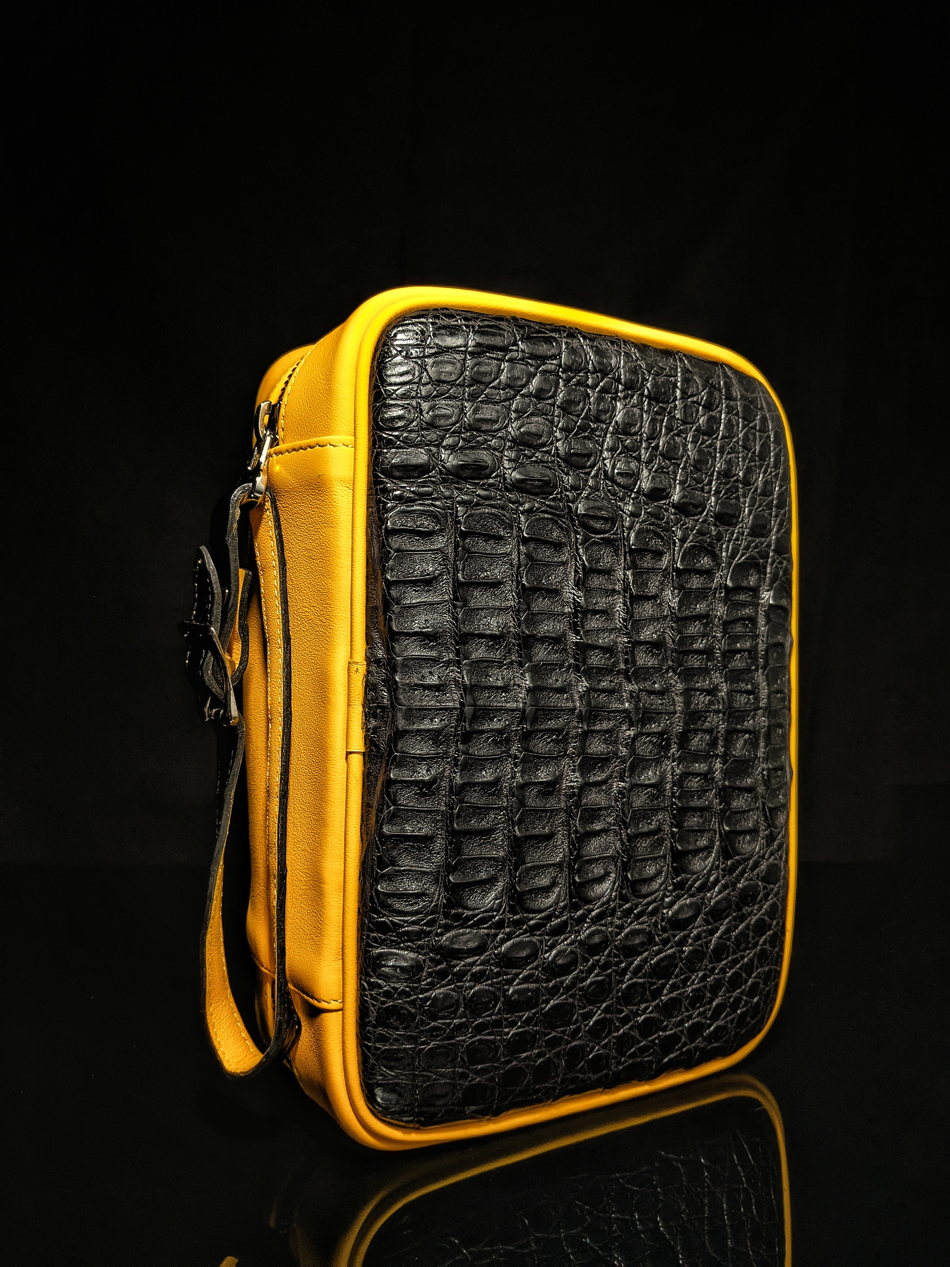Brizard and Co Geniune Black Caiman Alligator and yellow leather with cutter and lighter