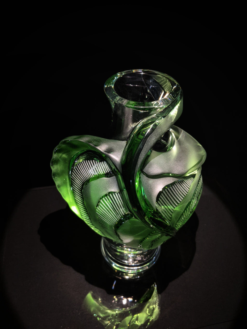 Lalique Tanega 14" Emerald Green Vase