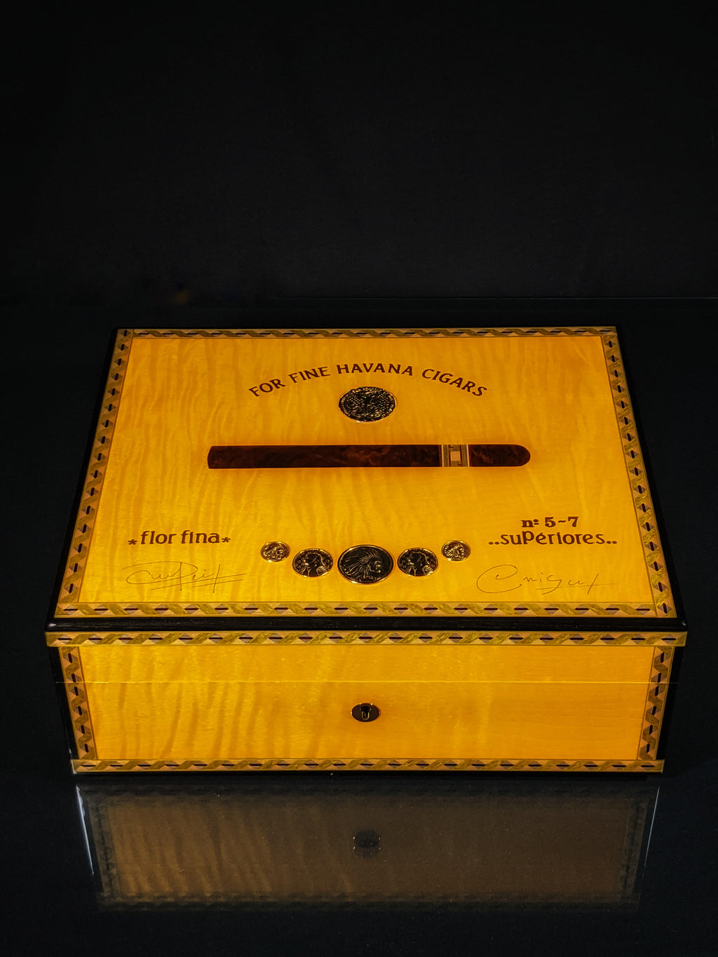 Elie Bleu Medals Yellow Sycamore  Humidor 75 Count