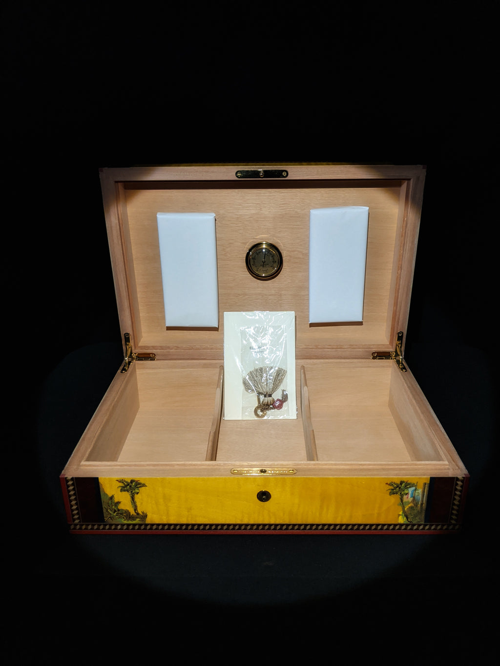 Elie Bleu Alba Yellow Sycamore Humidor 110 count