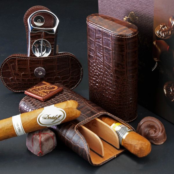 Brizard and Co. The "Show Band" 3 Cigar Case - Croco Pattern Tobacco