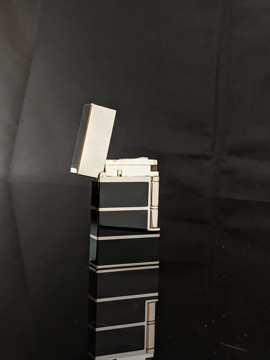 S.T. Dupont Black Lacquer L2 Lighter