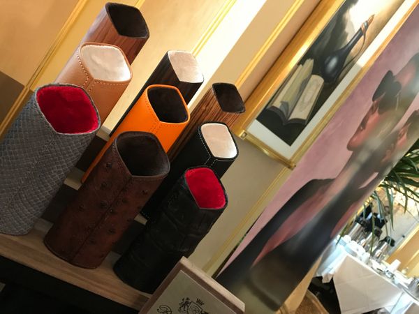 Brizard and Co. The Luxury Eyewear Stand - Natural Leather