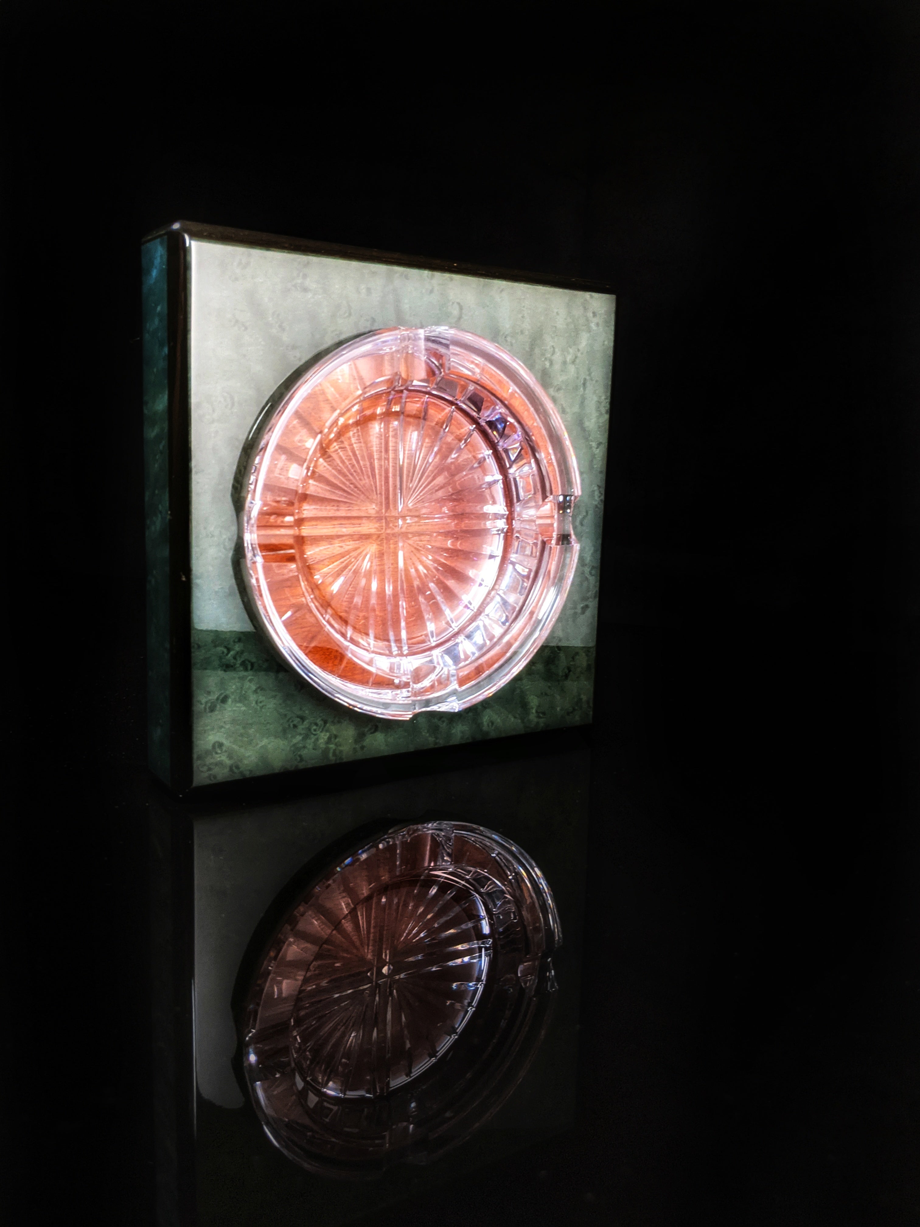 green burl wood ashtray new in the box