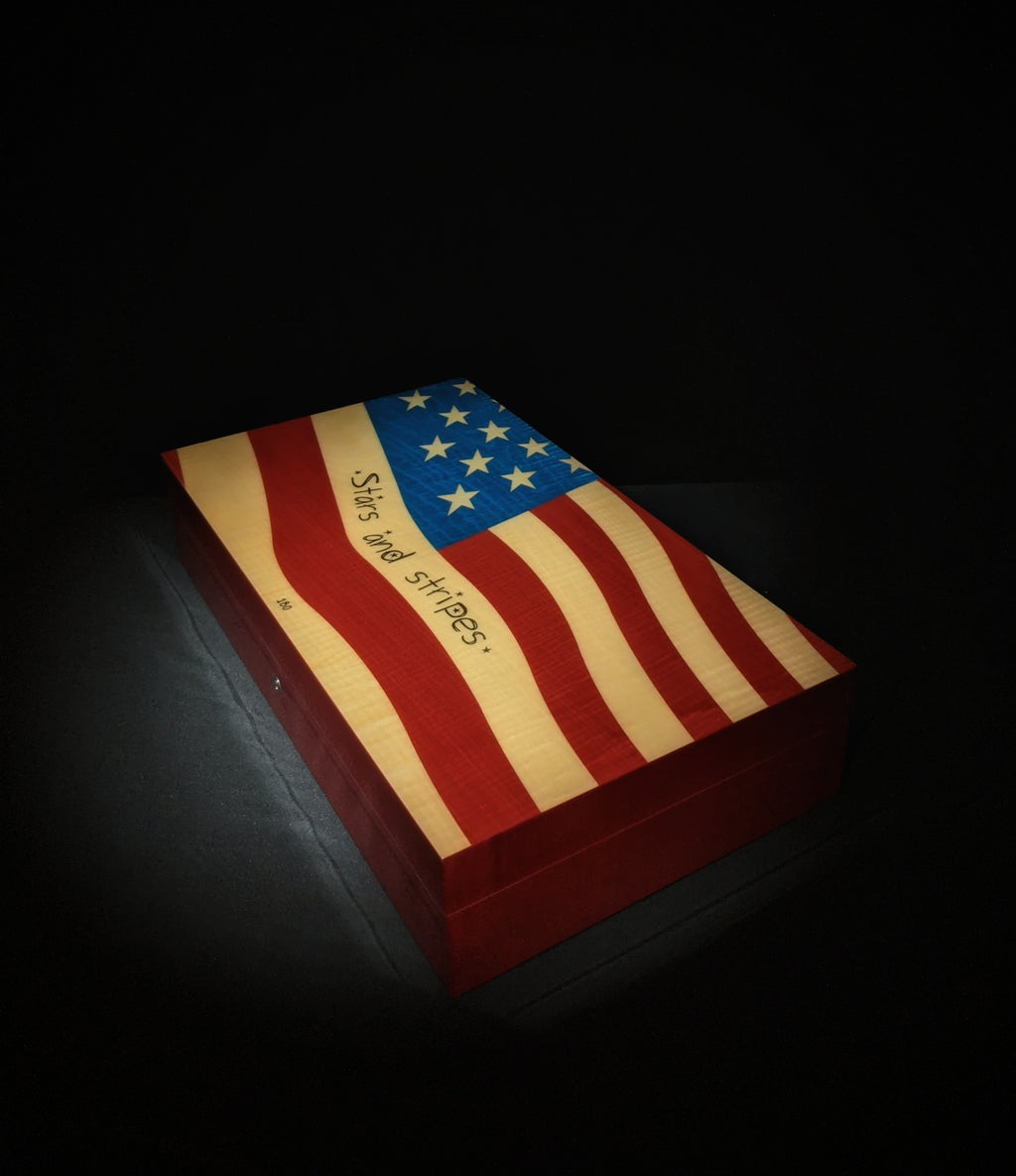 Elie Bleu Stars & Stripes Humidor — 110 Count