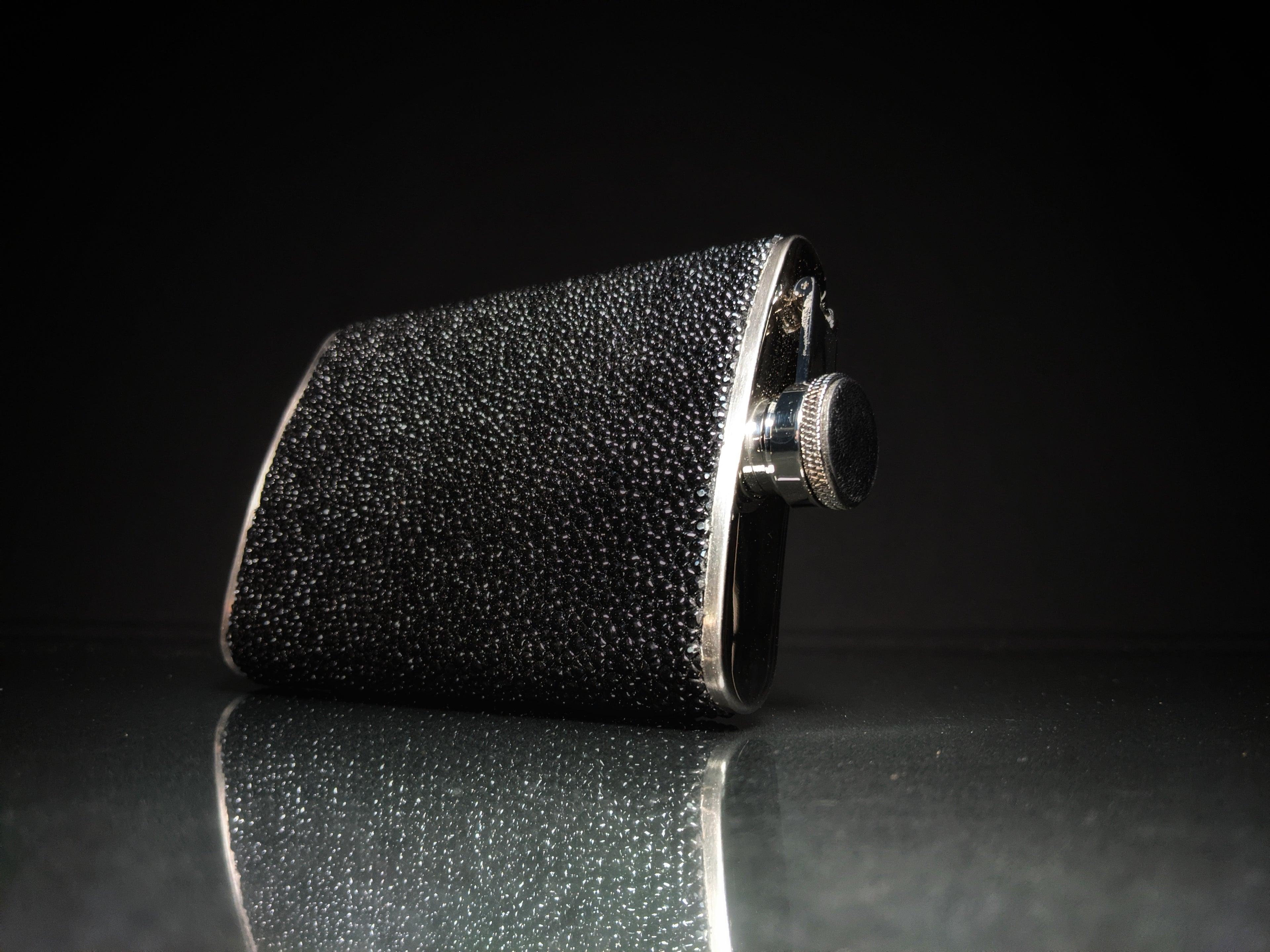 Brizard and Co. The 8 oz Flask - Stingray